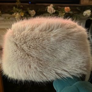 Dillards faux fur hat never worn